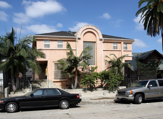Gramercy House & Gardens in Los Angeles, CA - Foto de edificio - Building Photo