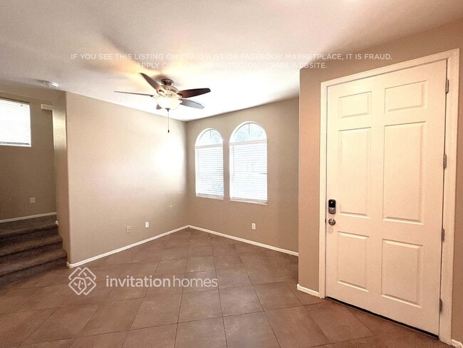 451 S Hawes Rd in Mesa, AZ - Building Photo - Building Photo