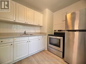 852-852 Broadview Ave in Toronto, ON - Building Photo - Building Photo