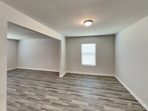 15569 Taylorcrest Dr in Cut And Shoot, TX - Building Photo - Building Photo