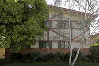 6308 Milton Ave in Whittier, CA - Foto de edificio - Building Photo