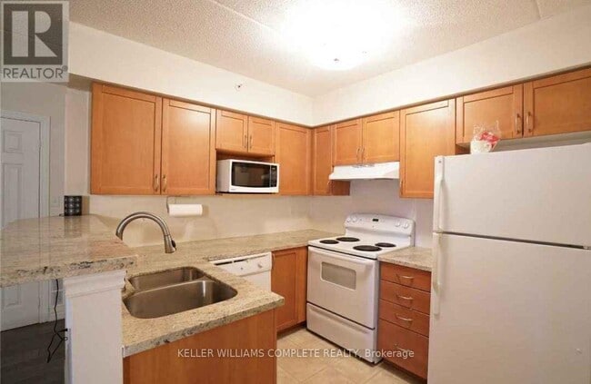 1340 Main St E in Milton, ON - Building Photo - Building Photo