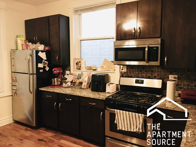 2118 W Belmont Ave in Chicago, IL - Building Photo - Building Photo