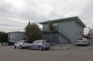 1946 Foothill Blvd Apartments