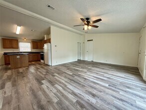 833 Algoa-Friendswood Rd in Alvin, TX - Building Photo - Building Photo