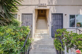 11825 Iowa Ave in Los Angeles, CA - Building Photo - Building Photo