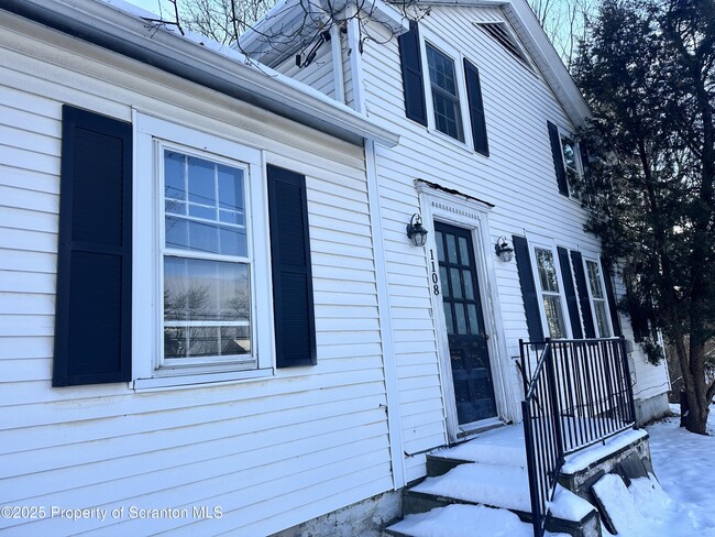 property at 1108 N Abington Rd