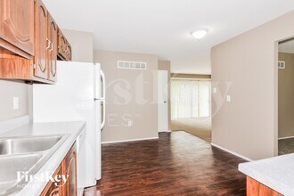 3655 St Catherine St in Florissant, MO - Foto de edificio - Building Photo