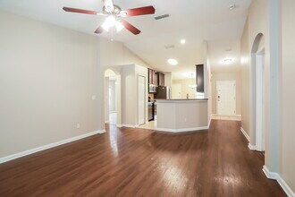 1972 Cherokee Cove Trail in Jacksonville, FL - Foto de edificio - Building Photo