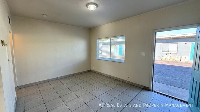 1233 W Pierce St in Phoenix, AZ - Building Photo - Building Photo
