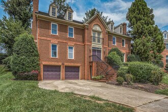 7204 Quiet Cove in Annandale, VA - Building Photo - Building Photo