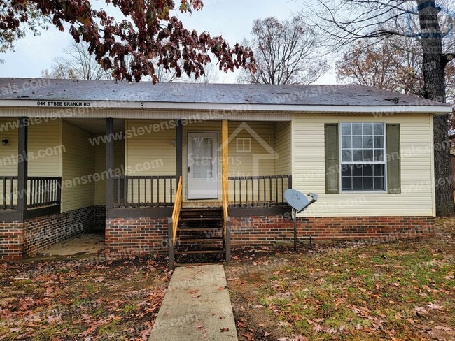 property at 844 Bybee Branch Rd