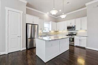 812 Fisher St in Houston, TX - Building Photo - Building Photo