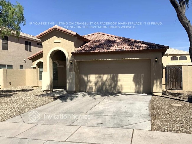 property at 10538 W Roanoke Ave