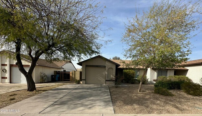 3132 W Runion Dr in Phoenix, AZ - Building Photo - Building Photo