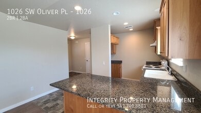 1026 SW Oliver Pl in Grants Pass, OR - Building Photo - Building Photo