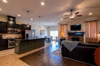 3201 Wakefield Rd in Edmond, OK - Building Photo - Building Photo