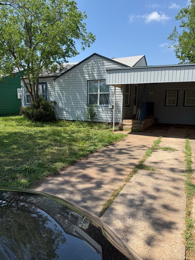 property at 1226 Green St