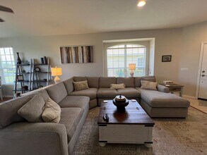 4440 Whispering Oaks Dr in North Port, FL - Building Photo - Building Photo