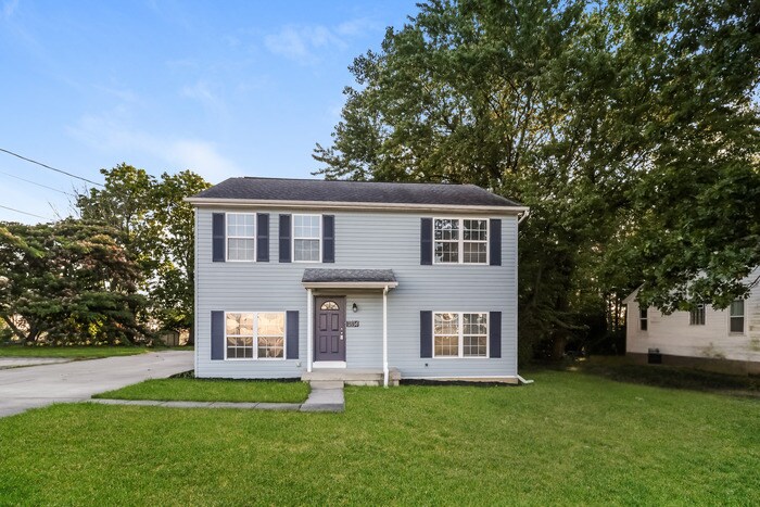 1834 Garvey Ave in Elsmere, KY - Foto de edificio