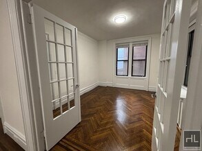 WEST 58 STREET in New York, NY - Building Photo - Building Photo