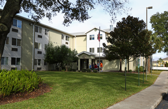 Sterling Place in Lakeland, FL - Building Photo - Building Photo