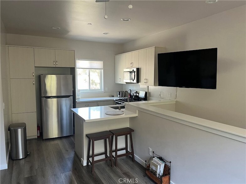 92 Old Mission Dr in Solvang, CA - Building Photo