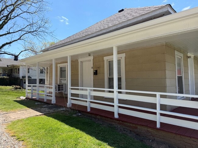 property at 12 Long St