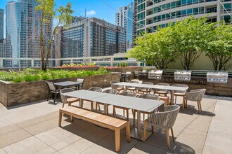 Atwater Apartments in Chicago, IL - Foto de edificio - Building Photo