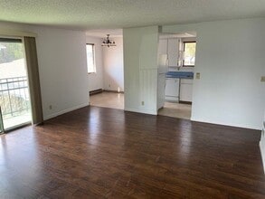 1630 SE Tempest Dr in Bend, OR - Foto de edificio - Building Photo