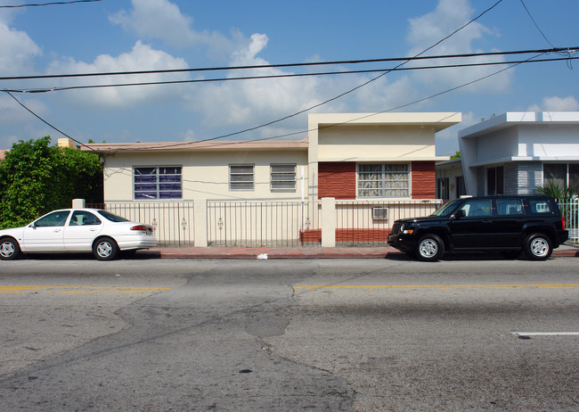 7630 Dickens Ave in Miami Beach, FL - Building Photo - Building Photo