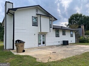 235 Deerfield Dr in Jonesboro, GA - Building Photo - Building Photo