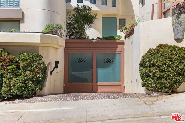 1719 Appian Wy in Santa Monica, CA - Building Photo - Building Photo