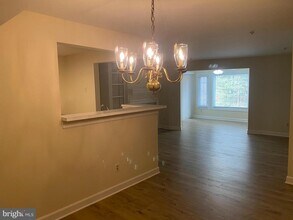 12233 Fairfield House Dr in Fairfax, VA - Building Photo - Building Photo