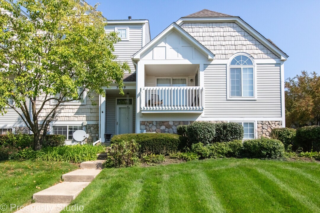 3159 Teal Bay Ct in Aurora, IL - Building Photo