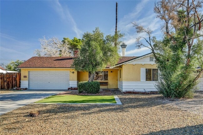 1516 Inverness Ave in Las Vegas, NV - Building Photo - Building Photo