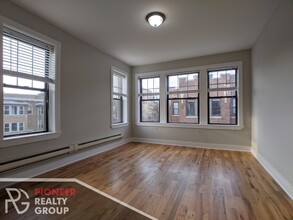 4423 N Wolcott Ave, Unit 3 in Chicago, IL - Building Photo - Building Photo