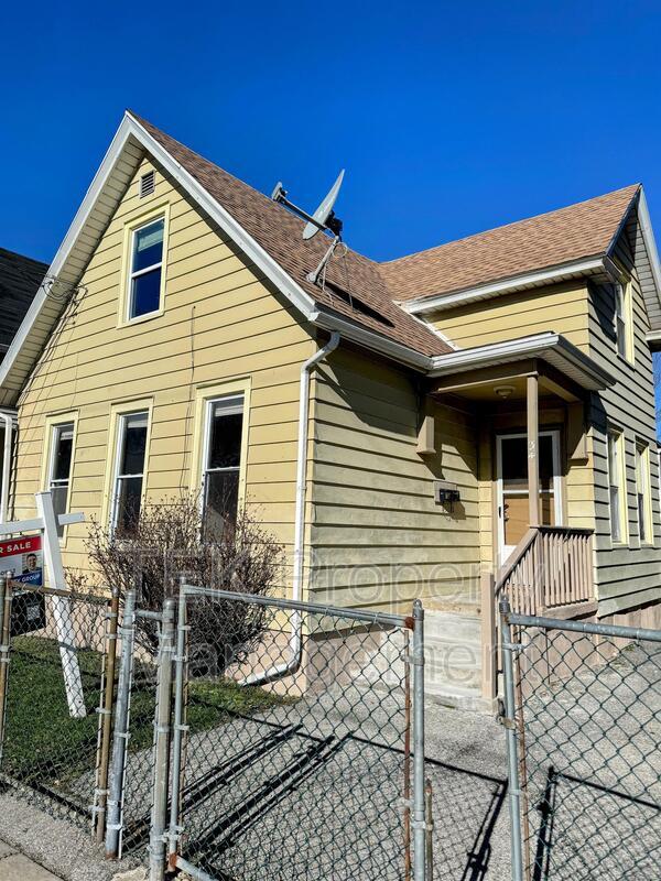 property at 34 Radio St