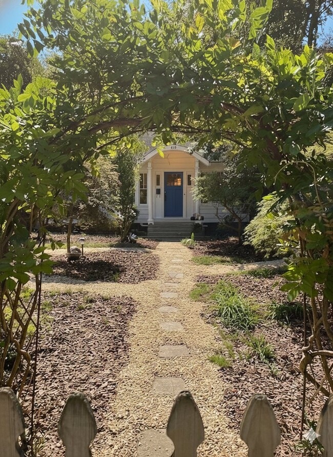 309 Atlanta Ave SE in Atlanta, GA - Building Photo - Building Photo