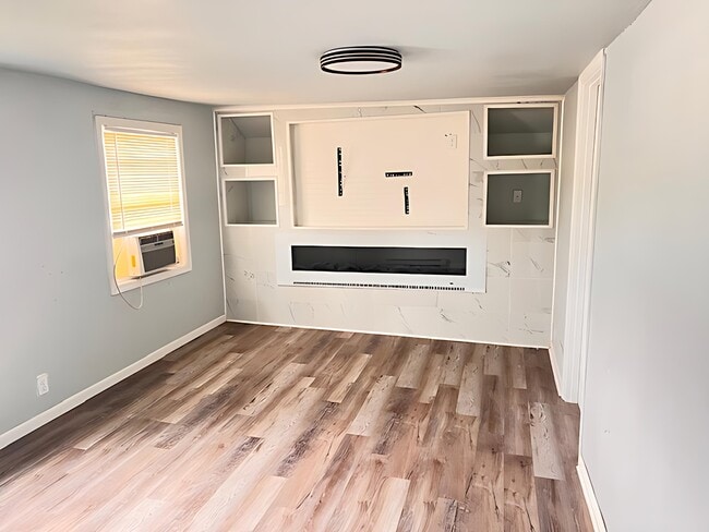 204 Island St, Unit Upper