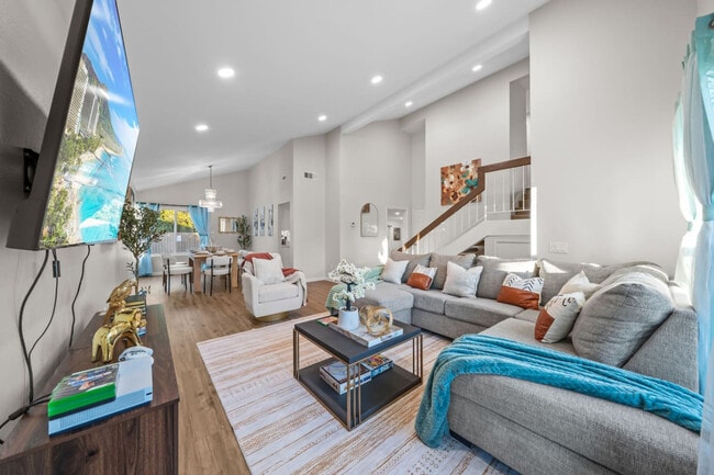 property at 13737 Via Tres Vistas