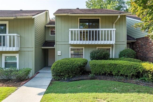 property at 739 Hanover Ln SE