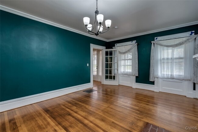 property at 25 Garden Rd