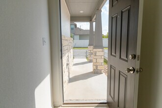 388 Glocken Ln in Kyle, TX - Building Photo - Building Photo