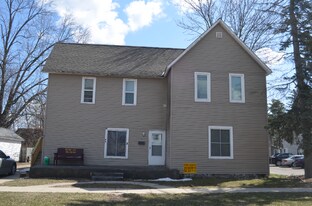 625 S Oak St in Mt. Pleasant, MI - Building Photo