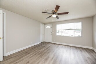 5322 Boilard Dr in Jacksonville, FL - Foto de edificio - Building Photo