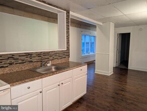 25 Washington Ave in Monroe, NJ - Foto de edificio - Building Photo