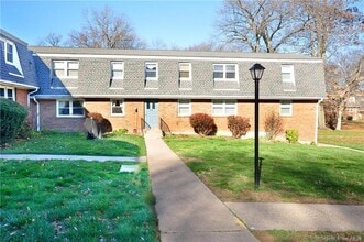338 Dunfey Ln in Windsor, CT - Foto de edificio - Building Photo