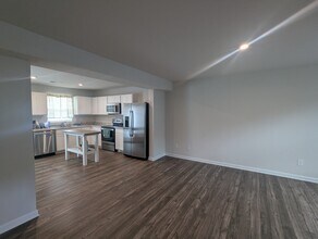 133 Fernside Ct in Greenville, SC - Foto de edificio - Building Photo