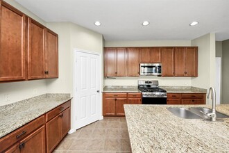6703 Crescent Creek Ln in Katy, TX - Building Photo - Building Photo